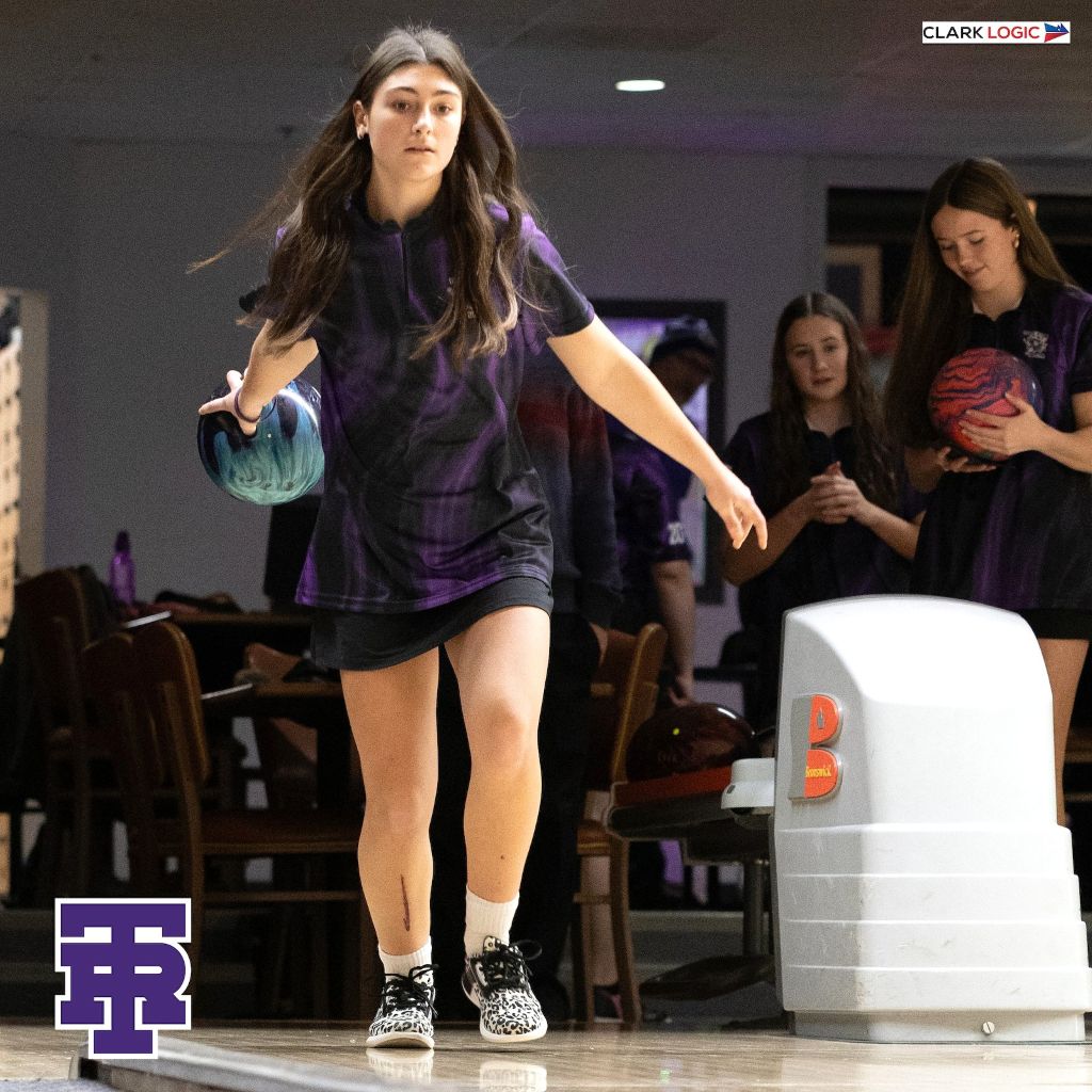 Three Rivers bowling teams sweep Vicksburg